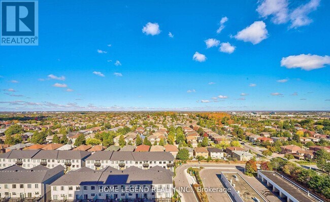 Photo du bâtiment - 398-1398 Hwy 7