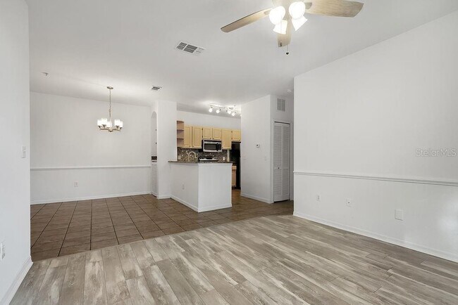 Foto del edificio - 8915 Legacy Ct