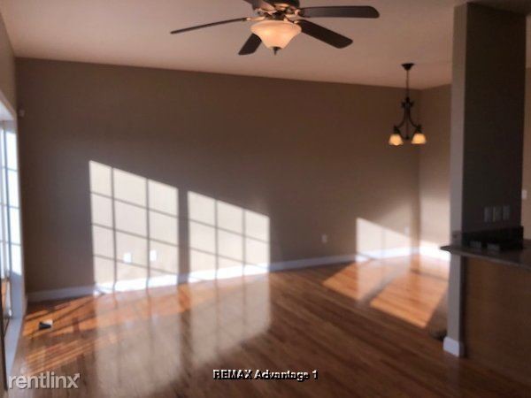 Building Photo - 2 br, 2.5 bath Townhome - 23 Johnson St