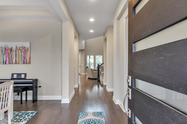 Building Photo - 7100 Trissino Dr