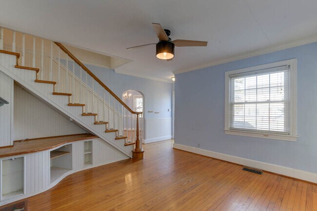 Foto del edificio - 407 Russell St