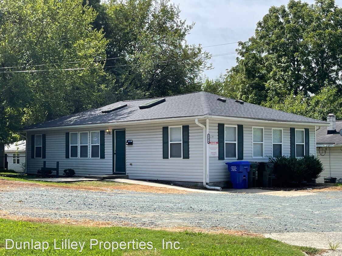 Foto principal - 4 br, 2 bath House - 721 S. Merritt Mill Road