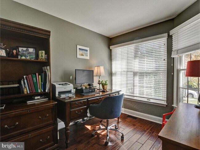 Foto del edificio - 35 Benjamin Rush Ln