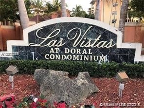 Foto del edificio - 8290 Lake Dr