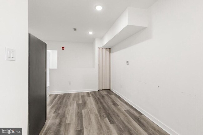 Foto del edificio - 2550 Kensington Ave