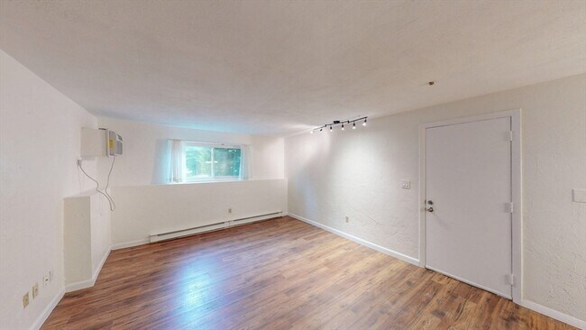 Foto del edificio - 176 Swanson Rd