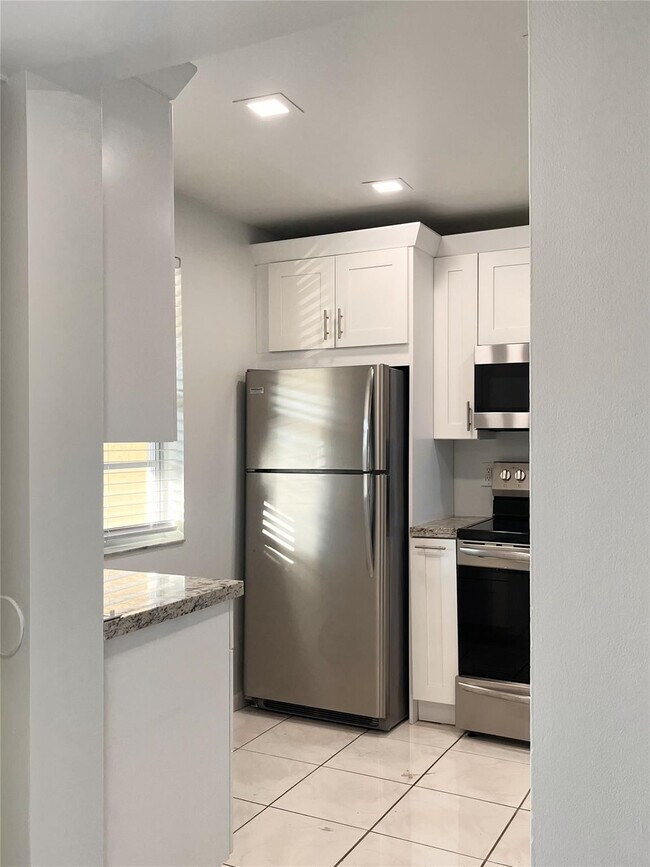 Foto del edificio - 2423 NW 89th Dr