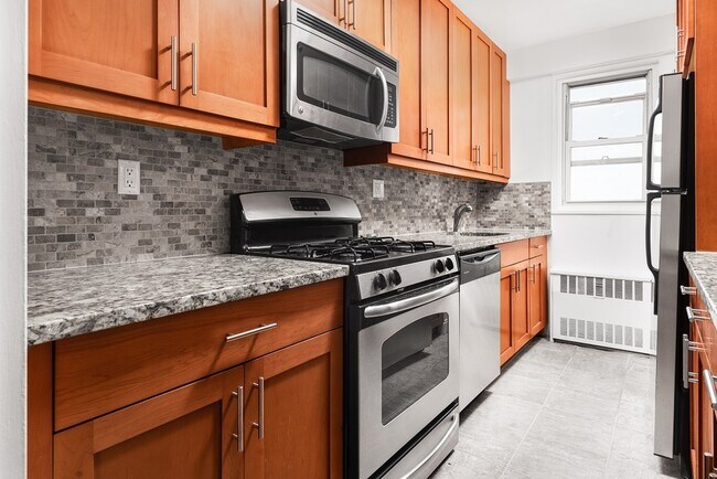 Building Photo - 3000 Ocean Pkwy