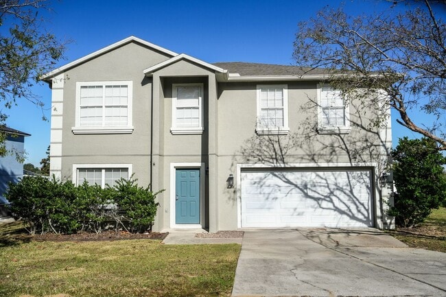SPACIOUS 4 BEDROOM 2.5 BATH TWO STORY CLERMONT HOME - SPACIOUS 4 BEDROOM 2.5 BATH TWO STORY CLERMONT HOME