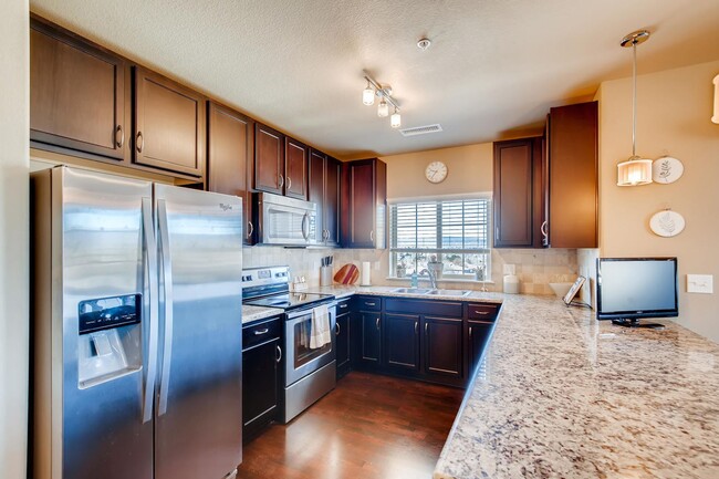 Foto del edificio - Evolve Real Estate: Beautiful 2 bedroom Pl...