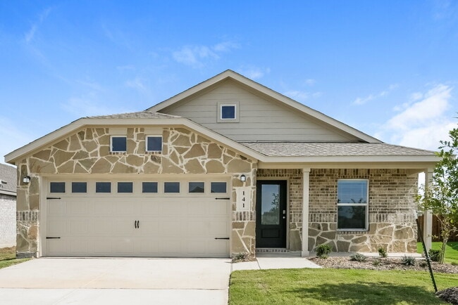 Building Photo - 141 Glenwood Dr