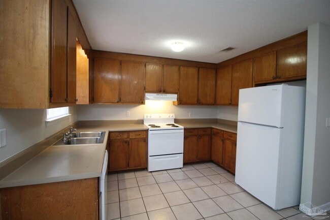 Building Photo - 5078 Barbara Ln