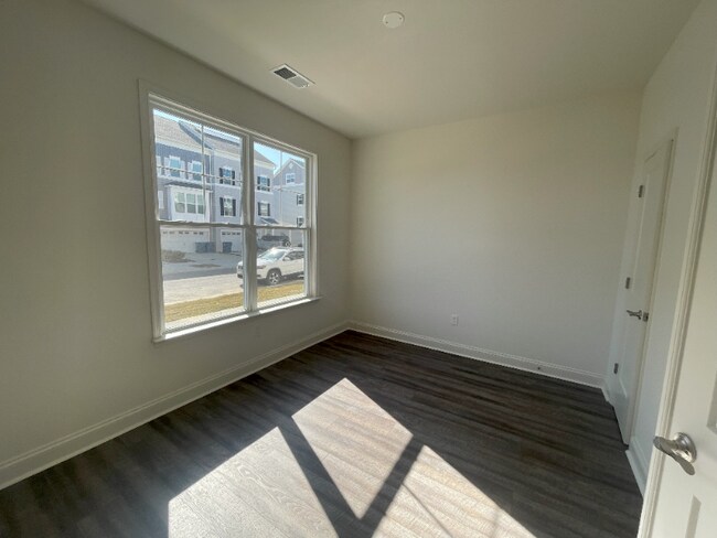 Foto del edificio - 235 Jessica Lyn Ave