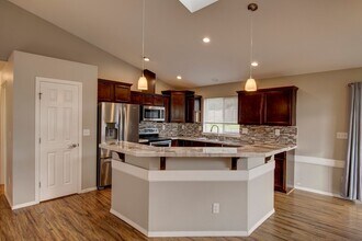 Building Photo - 940 Shawn Ave