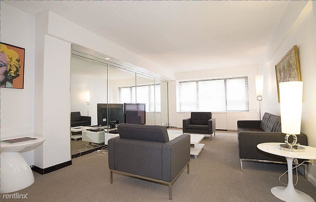 Building Photo - 1 br, 1 bath - 630 SW 5th Ave