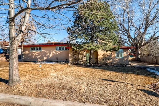 Photo - 3847 Linda Vista Ln House