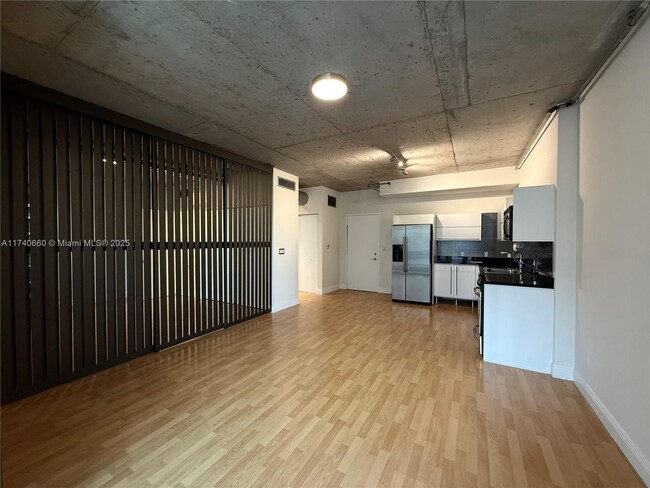 Building Photo - 690 SW 1st Ct
