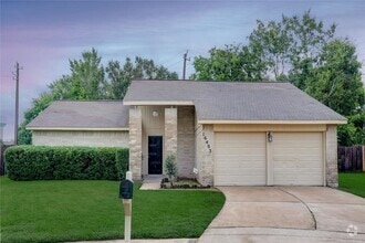 Building Photo - 16403 Quail Call Dr