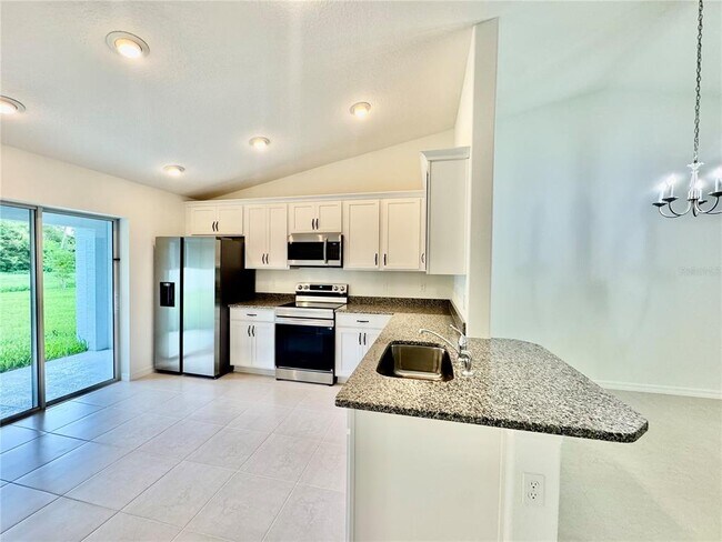 Foto del edificio - 8 Coral Reef Ct N