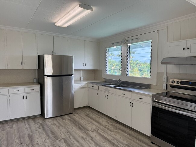 Foto del edificio - 5BR/1.5BA Home a short distance from Hilo!