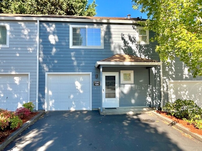 Spacious 2-story 2bedroom + 2.5 bath townh... - Spacious 2-story 2bedroom + 2.5 bath townh... House