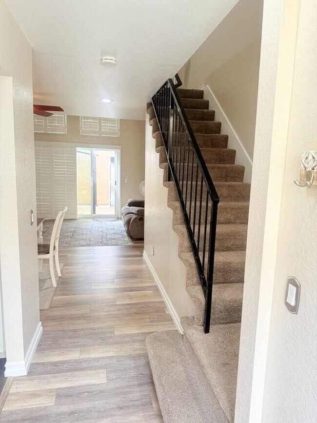Foto del edificio - One Bed Furnished Condo for Rent in Ontario