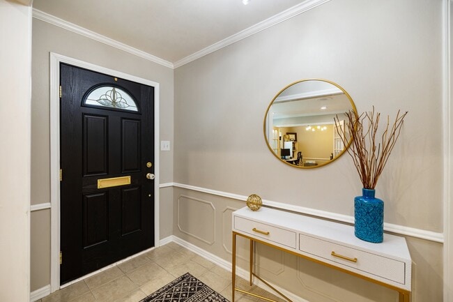 Foto del edificio - 4411 Deer Lodge Dr