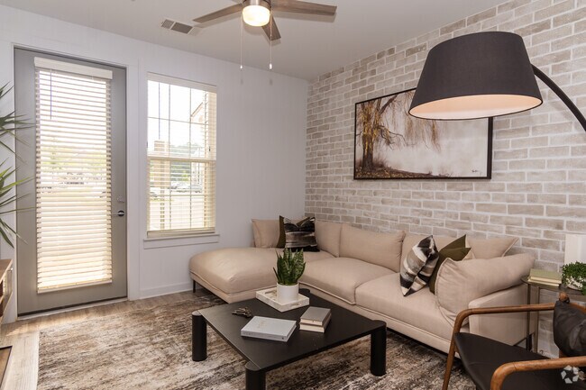 1HAB, 1BA - Avril Cambridge Village