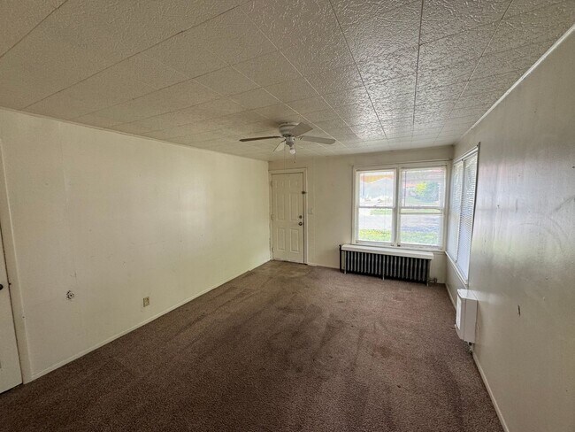 Building Photo - Water &amp; Cedar