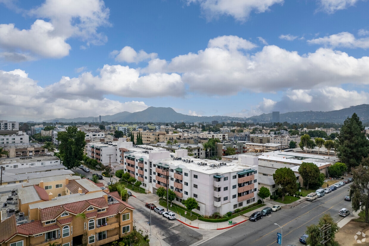 11330 Otsego St, North Hollywood, CA 91601 Apartments in North