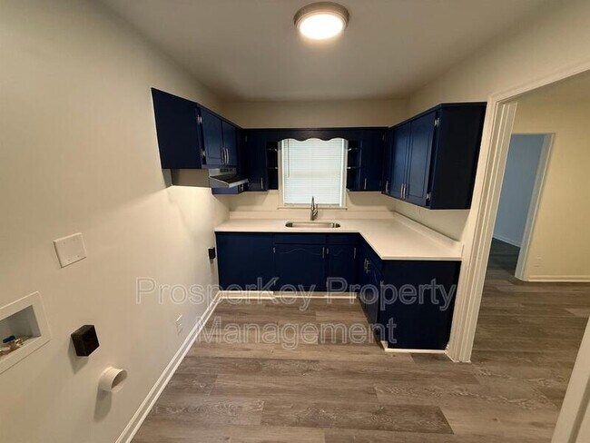 Foto del edificio - 828 Pamela Dr