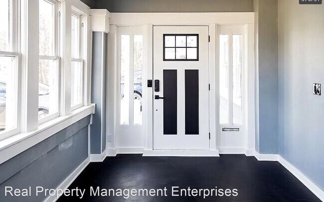 Foto del edificio - 3 br, 2 bath House - 1724 NW 34th St