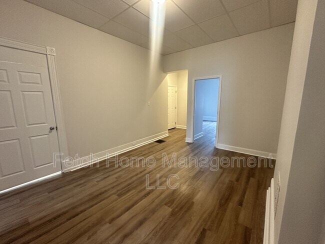 Foto del edificio - 117 S 10th St