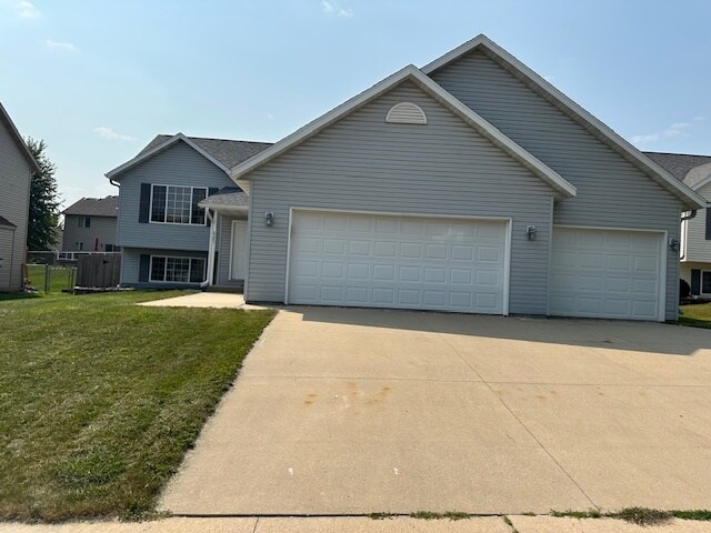 Foto del edificio - 6287 Fairway Dr NW