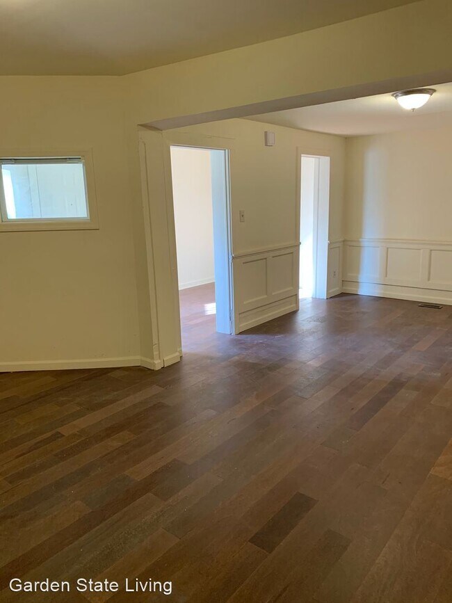 Foto del edificio - 7 br, 4 bath House - 253 Roseville Avenue