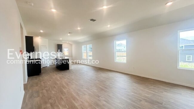 Building Photo - 222 Arnold Lp