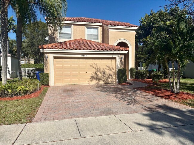 Building Photo - 15845 SW 49th Ct