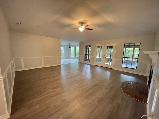 Building Photo - 105 Dewitt Loop