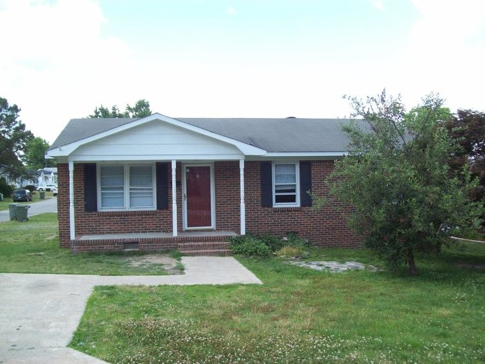 Foto principal - 809 Georgia Avenue, Roanoke Rapids