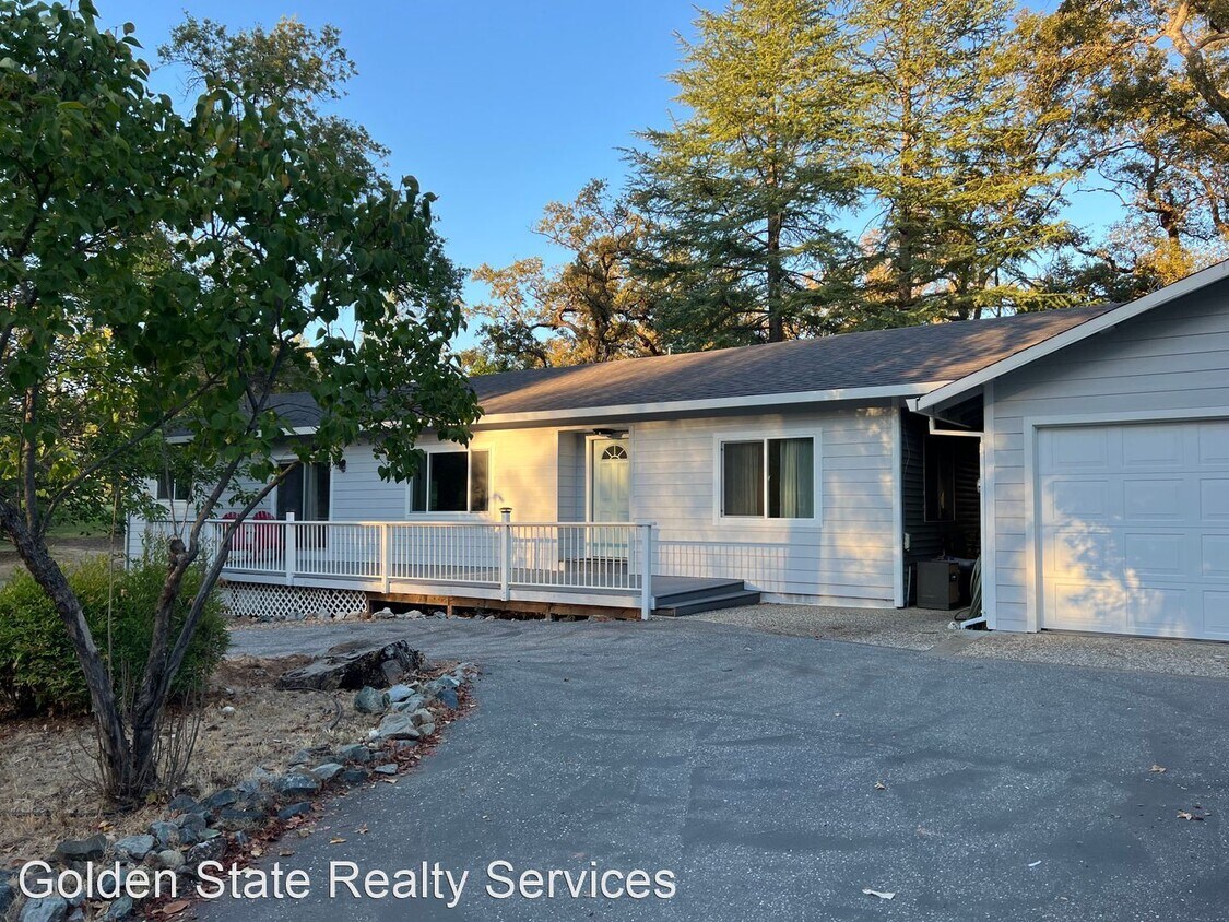 12284 Lakeshore N, Auburn, CA 95602 House Rental in Auburn, CA