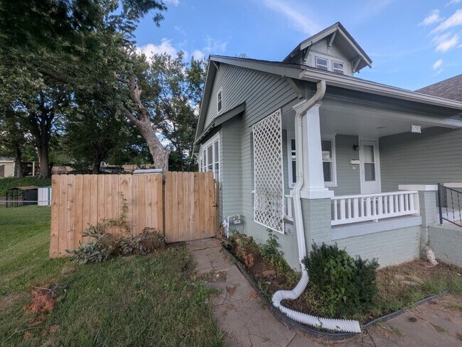 Foto del edificio - 3011 Miller Ave
