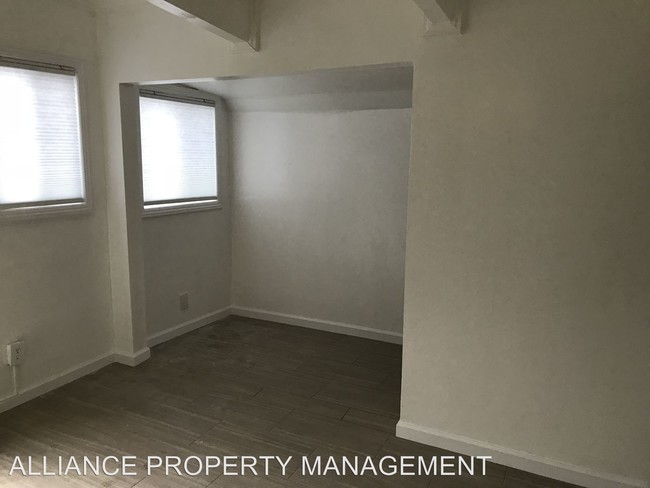 Building Photo - 365 Arata Ln