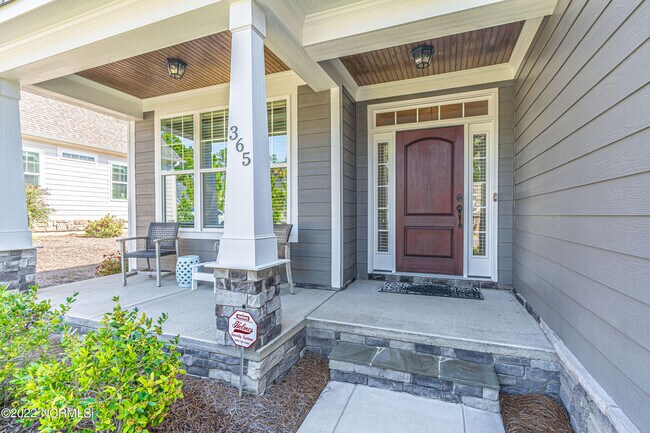 Building Photo - 365 N Bracken Fern Ln