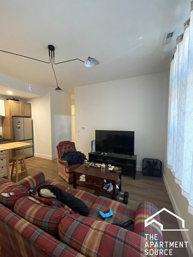 Foto del edificio - 1456 N Kedzie Ave