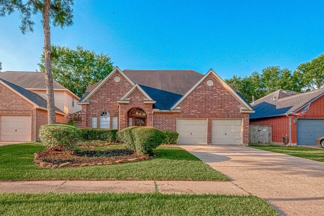 Building Photo - 17935 Western Pass Ln