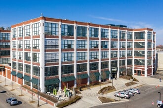 Building Photo - 4000 W Diversey Ave