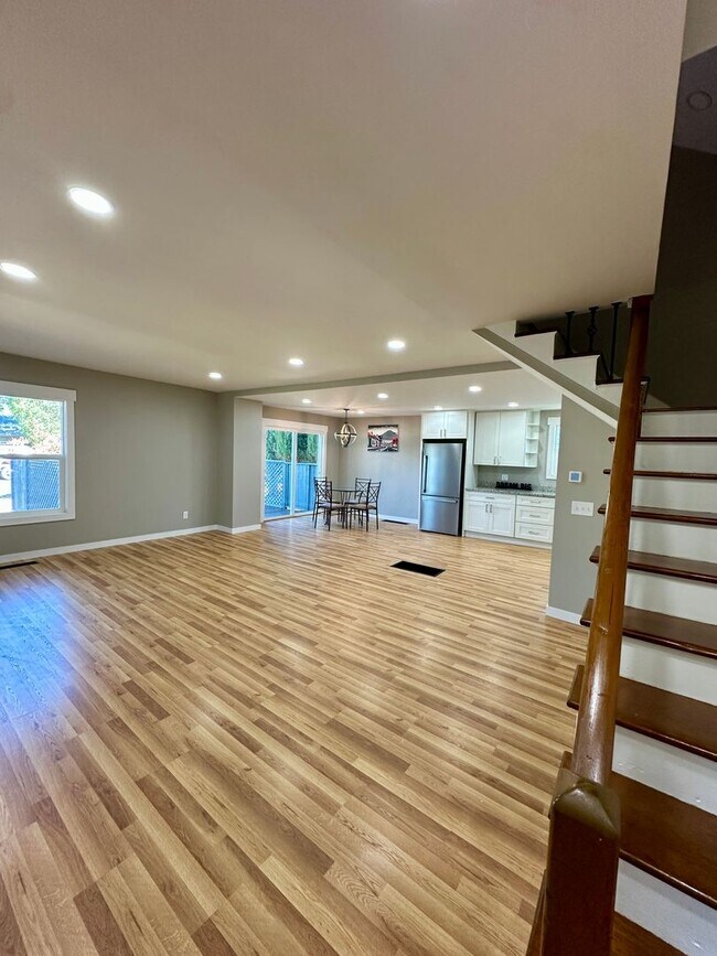 Foto del edificio - Beautiful 3 bedroom 3 bath Two Story House