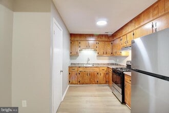 Building Photo - 1599 N East St