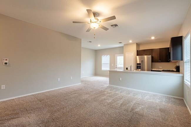 Foto del edificio - Cul-de-Sac Cutie with Amenities in Sun Chase South!!!