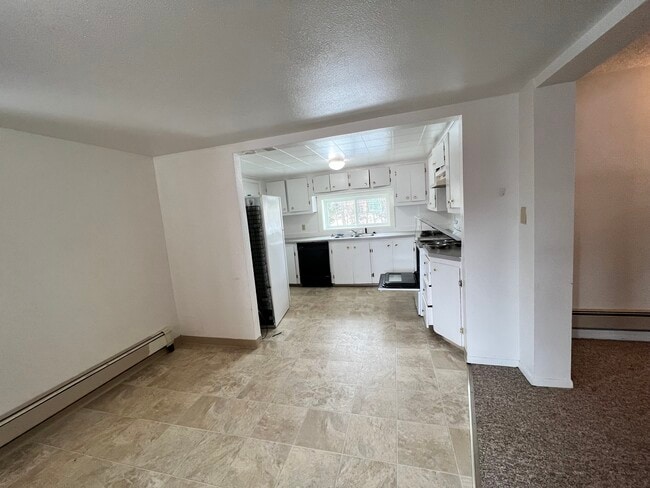 Foto del edificio - 4404 Forrest Rd